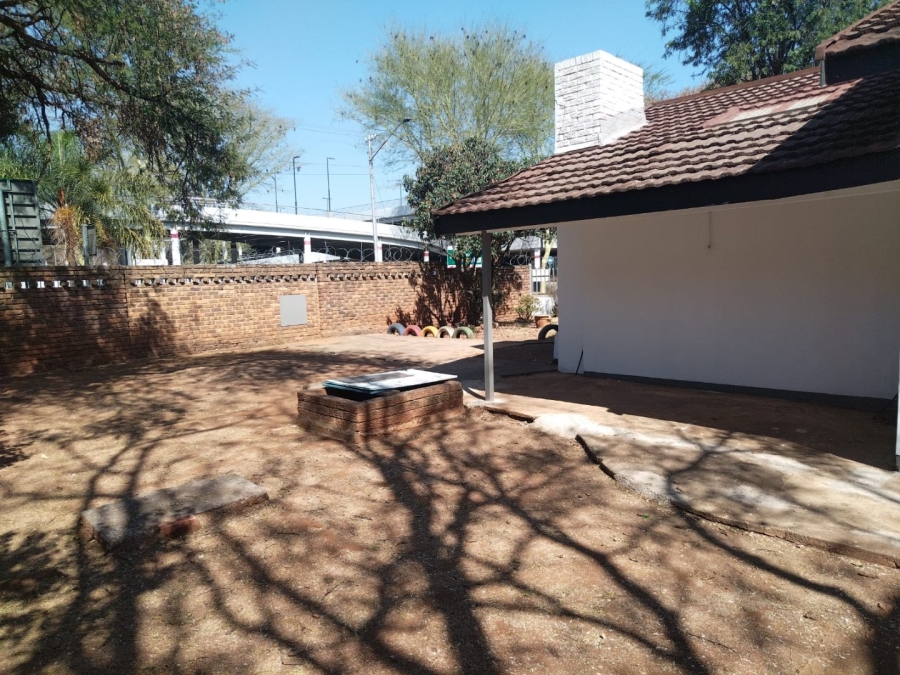  Bedroom Property for Sale in Rietfontein Gauteng