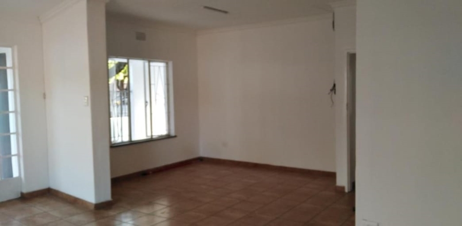  Bedroom Property for Sale in Rietfontein Gauteng