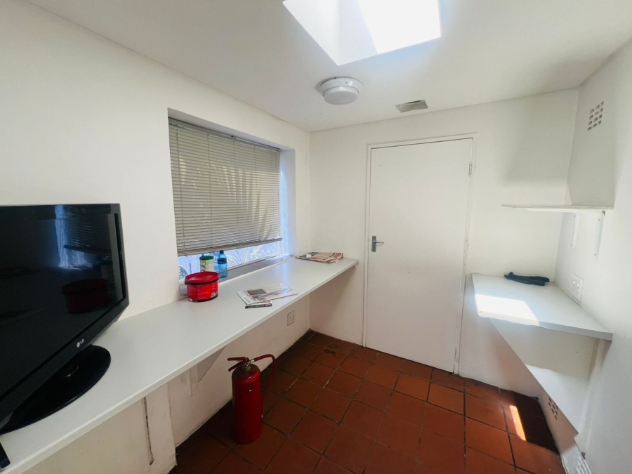 To Let 4 Bedroom Property for Rent in Forest Town Gauteng