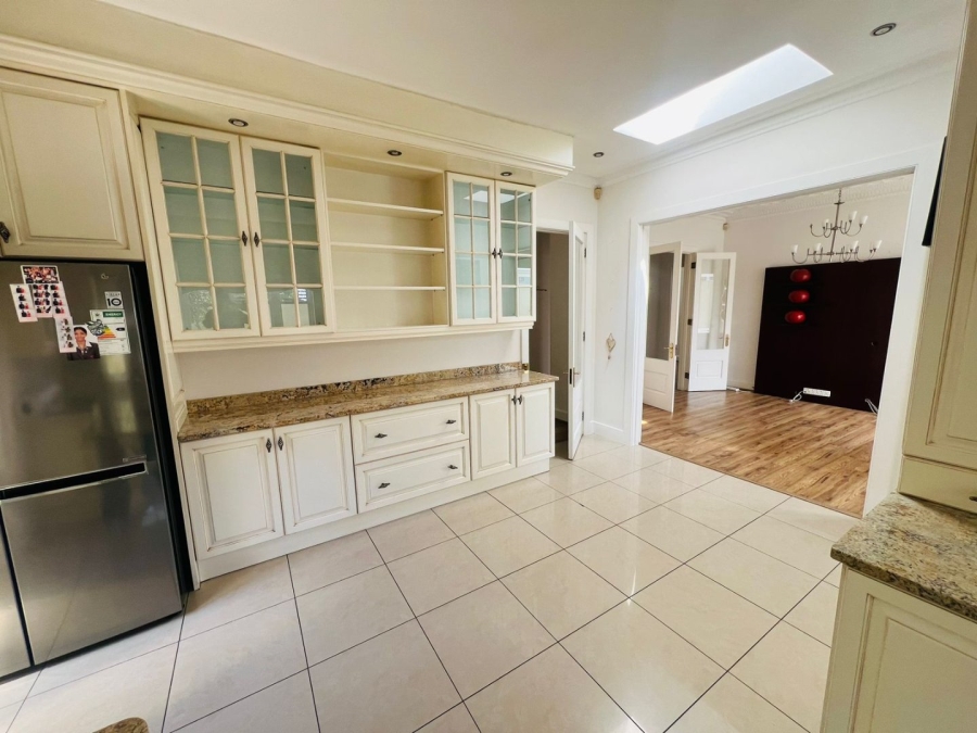 To Let 4 Bedroom Property for Rent in Forest Town Gauteng