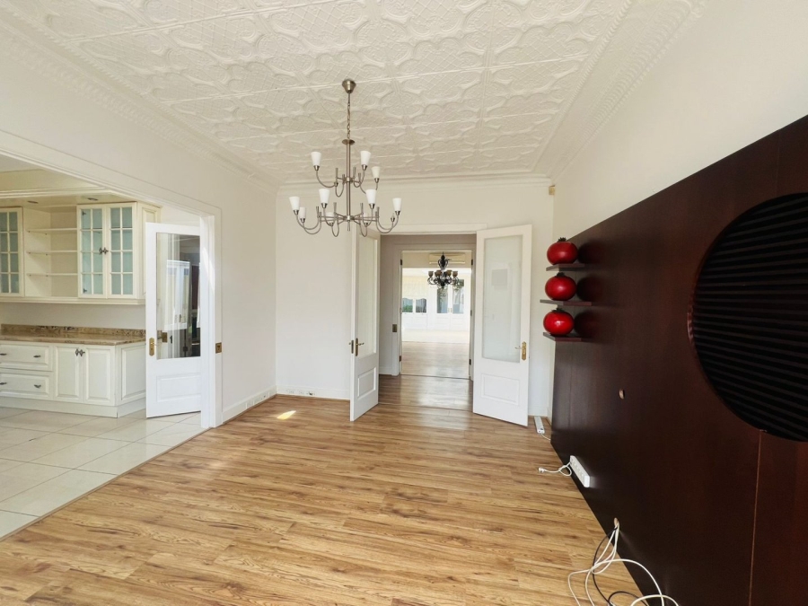 To Let 4 Bedroom Property for Rent in Forest Town Gauteng