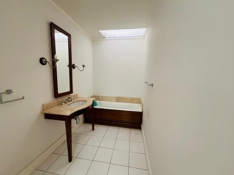To Let 4 Bedroom Property for Rent in Forest Town Gauteng