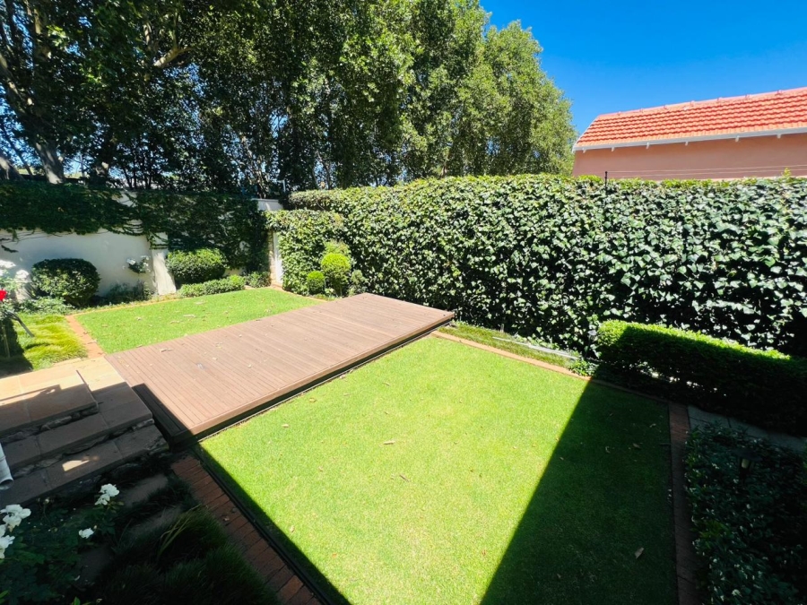 To Let 4 Bedroom Property for Rent in Forest Town Gauteng