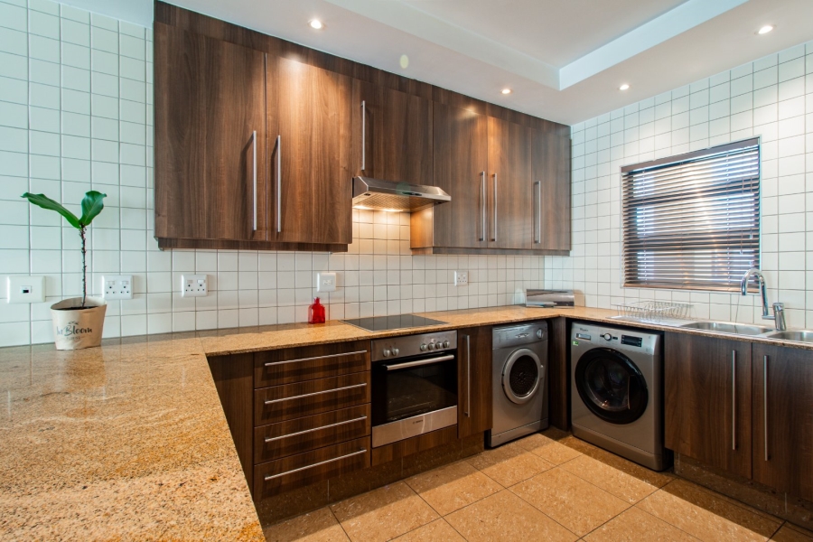 To Let 2 Bedroom Property for Rent in Bedford Gardens Gauteng