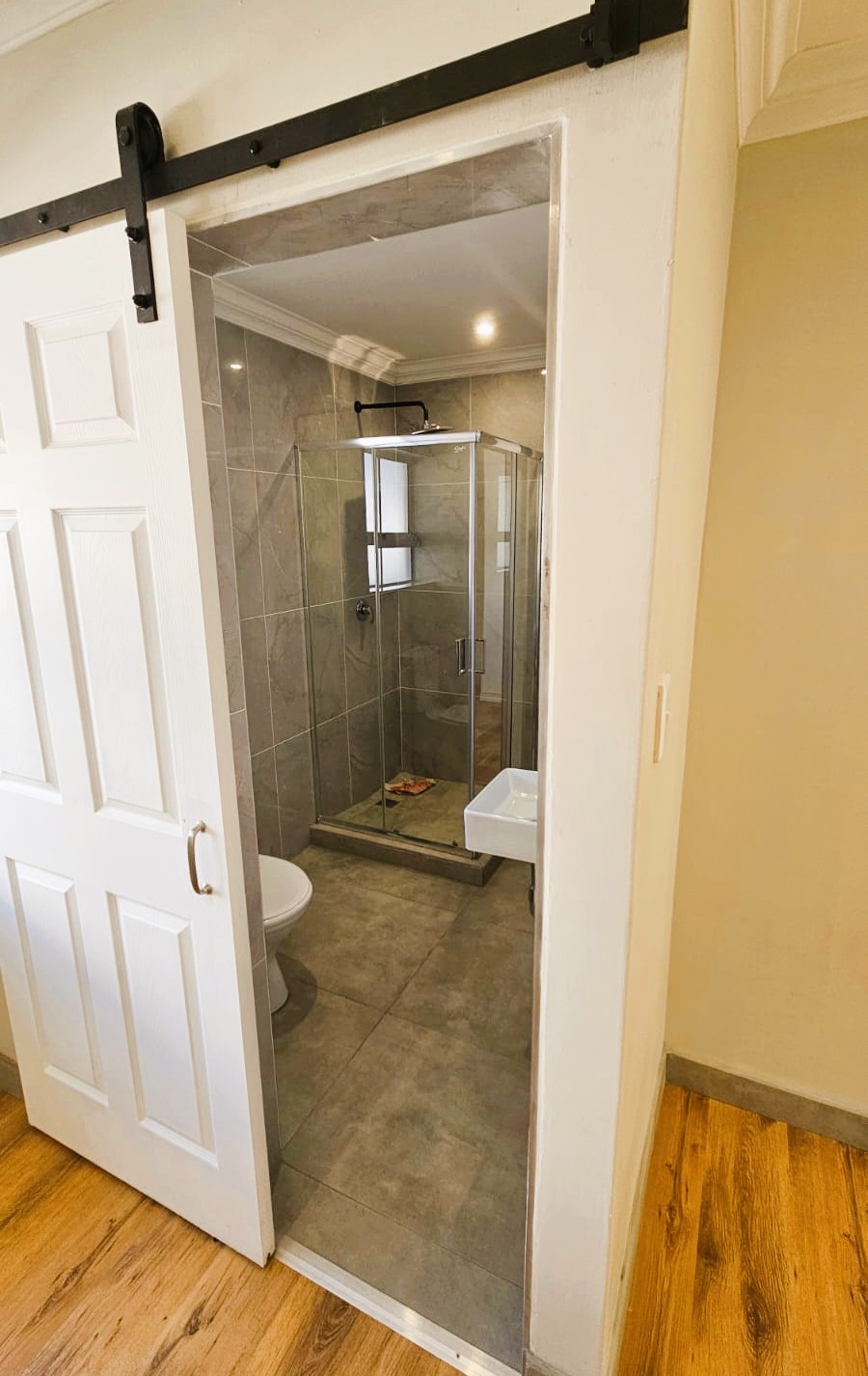 5 Bedroom Property for Sale in Wierda Park Gauteng