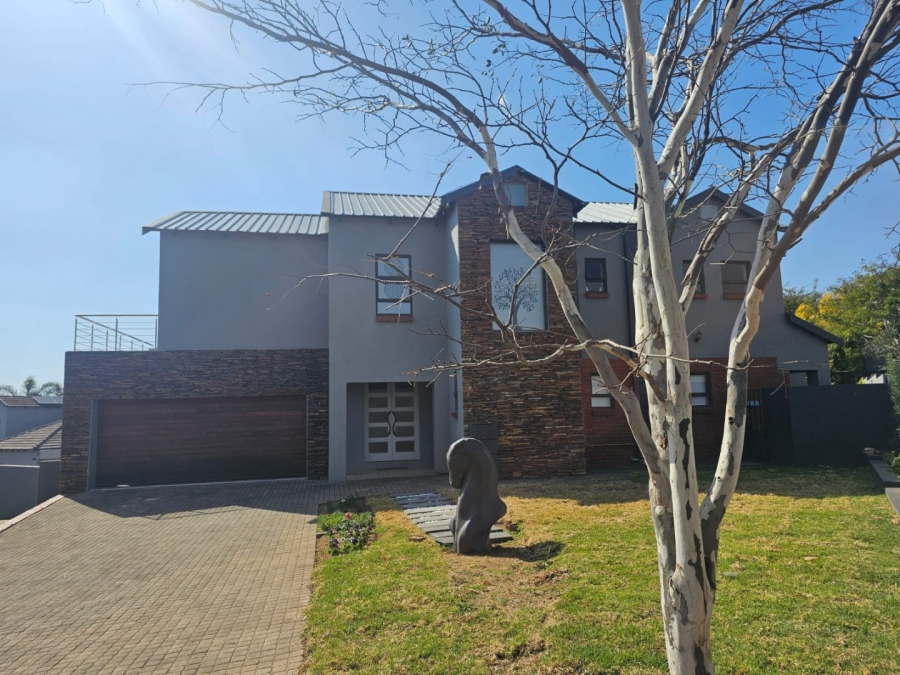 4 Bedroom Property for Sale in Olympus AH Gauteng