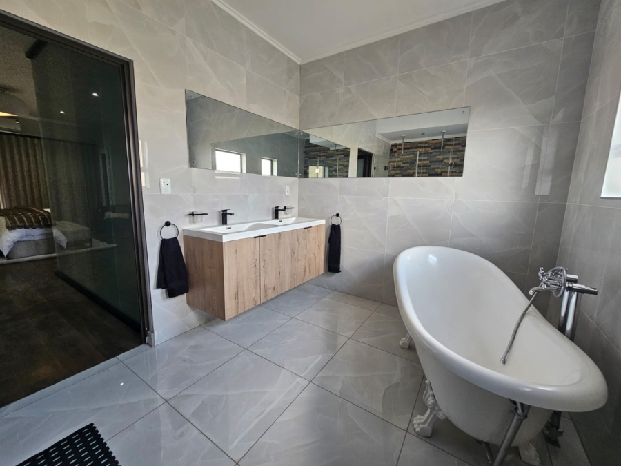 4 Bedroom Property for Sale in Olympus AH Gauteng