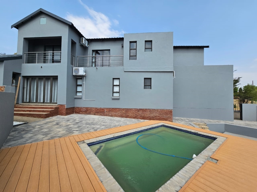 4 Bedroom Property for Sale in Olympus AH Gauteng