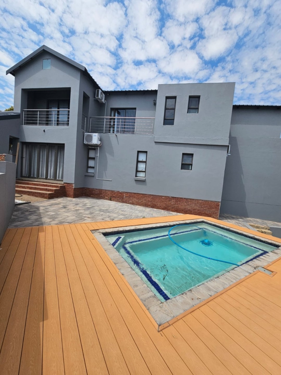 4 Bedroom Property for Sale in Olympus AH Gauteng