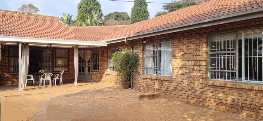 4 Bedroom Property for Sale in Radiokop Gauteng