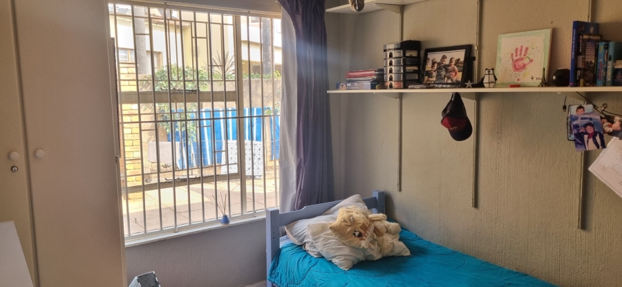 4 Bedroom Property for Sale in Radiokop Gauteng