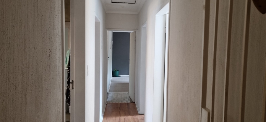 4 Bedroom Property for Sale in Radiokop Gauteng