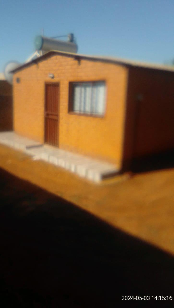 2 Bedroom Property for Sale in Lotus Gardens Gauteng