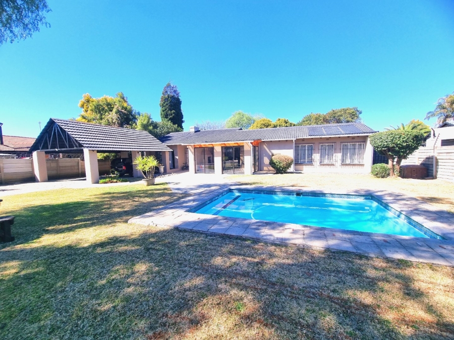 3 Bedroom Property for Sale in Randhart Gauteng