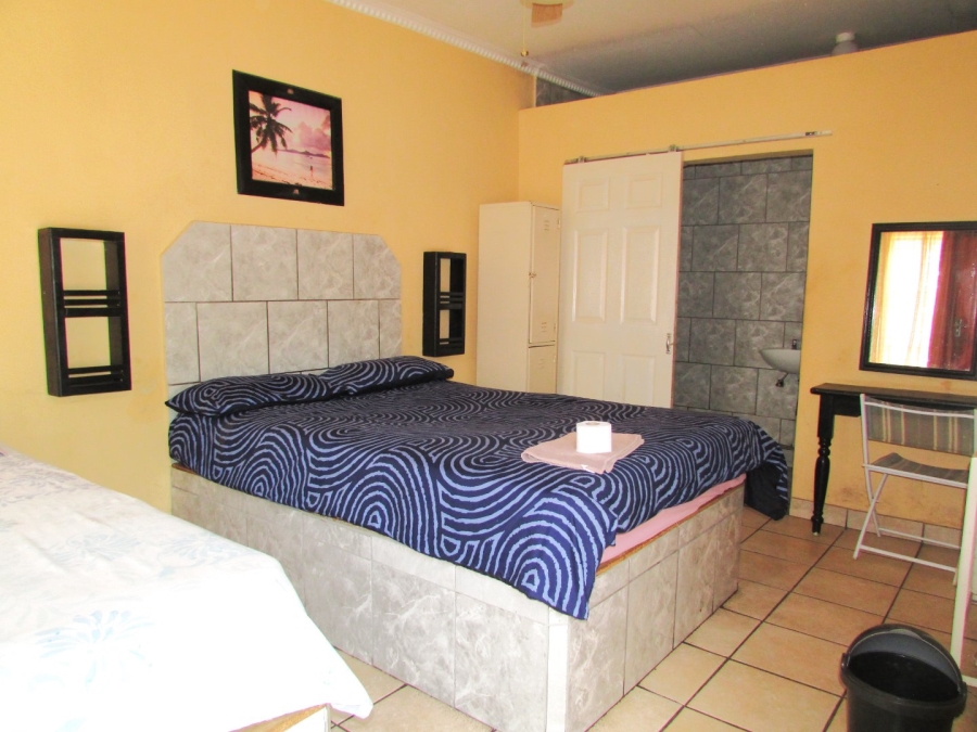 8 Bedroom Property for Sale in Vanderbijlpark CW 2 Gauteng