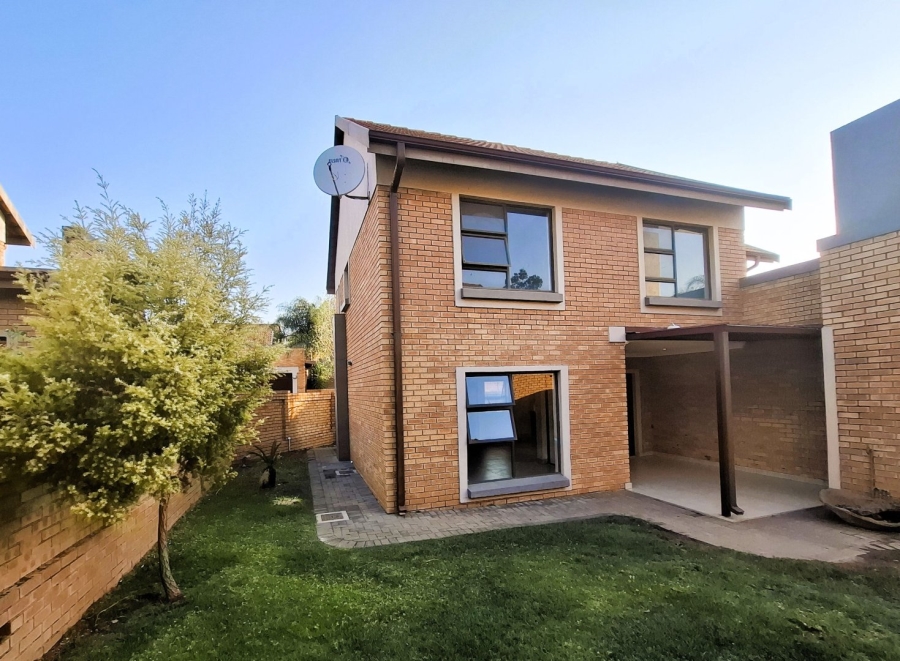 3 Bedroom Property for Sale in Equestria Gauteng