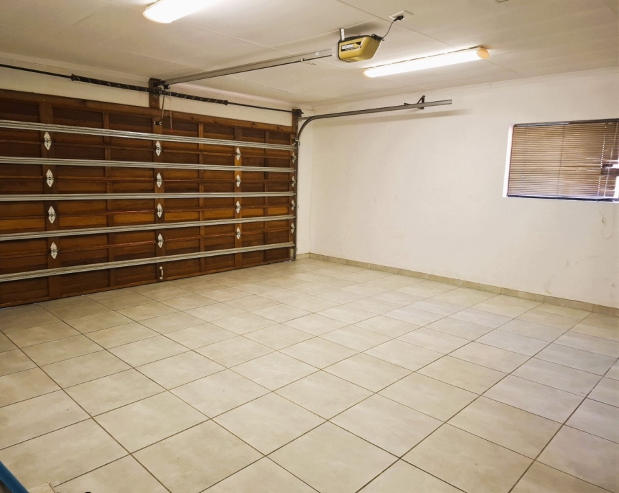 3 Bedroom Property for Sale in Equestria Gauteng