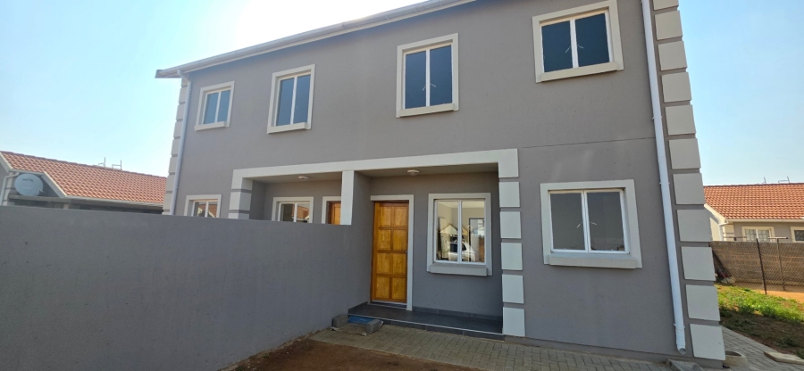 2 Bedroom Property for Sale in Buhle Park Gauteng
