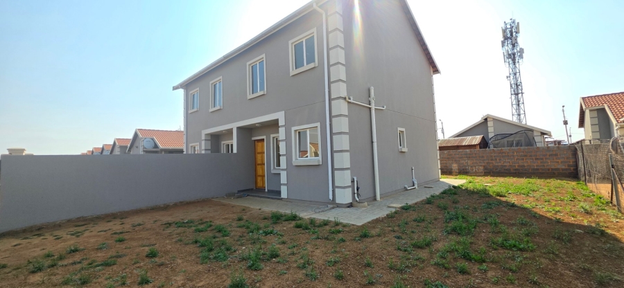 2 Bedroom Property for Sale in Buhle Park Gauteng