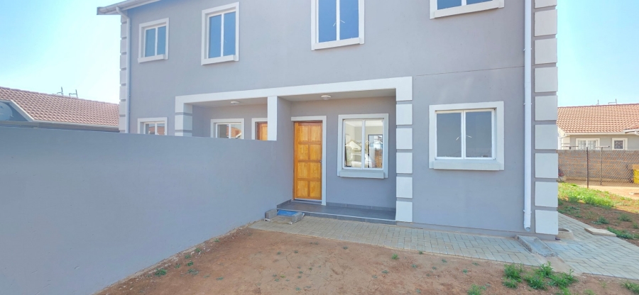 2 Bedroom Property for Sale in Buhle Park Gauteng