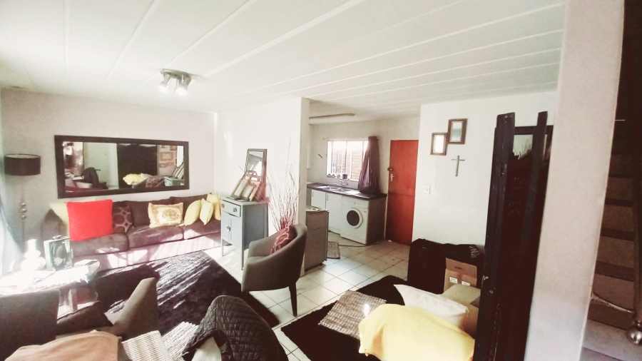 2 Bedroom Property for Sale in Vanderbijlpark SE 3 Gauteng