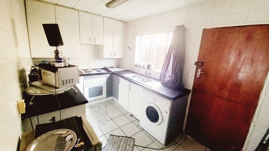2 Bedroom Property for Sale in Vanderbijlpark SE 3 Gauteng