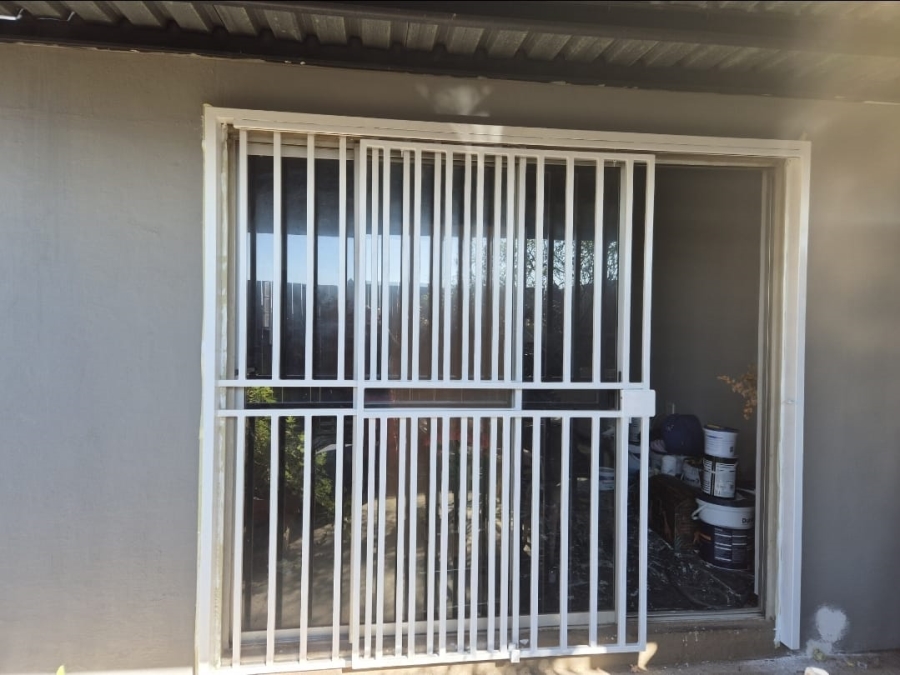 To Let 2 Bedroom Property for Rent in Mnandi Gauteng