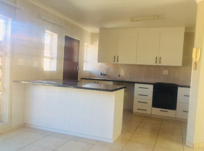 2 Bedroom Property for Sale in New Redruth Gauteng