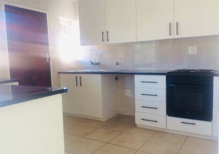 2 Bedroom Property for Sale in New Redruth Gauteng