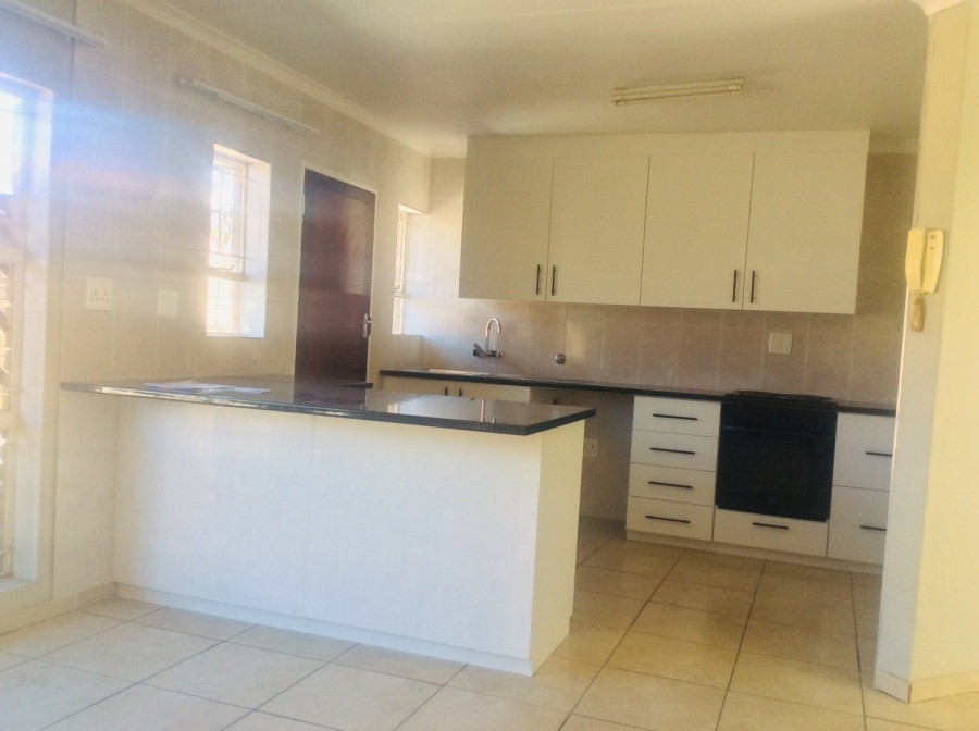 2 Bedroom Property for Sale in New Redruth Gauteng