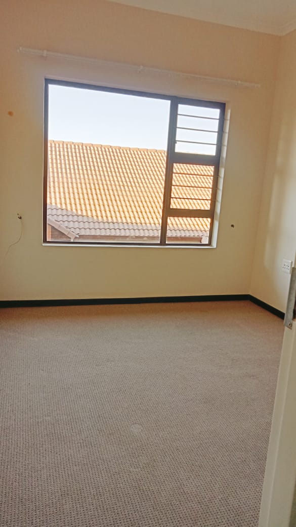 1 Bedroom Property for Sale in Featherbrooke Hills Retirement Gauteng