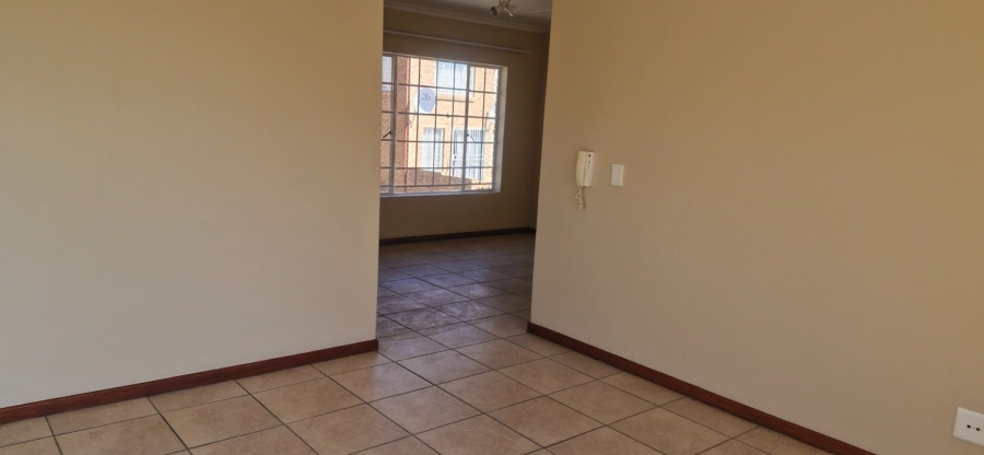2 Bedroom Property for Sale in The Reeds Gauteng