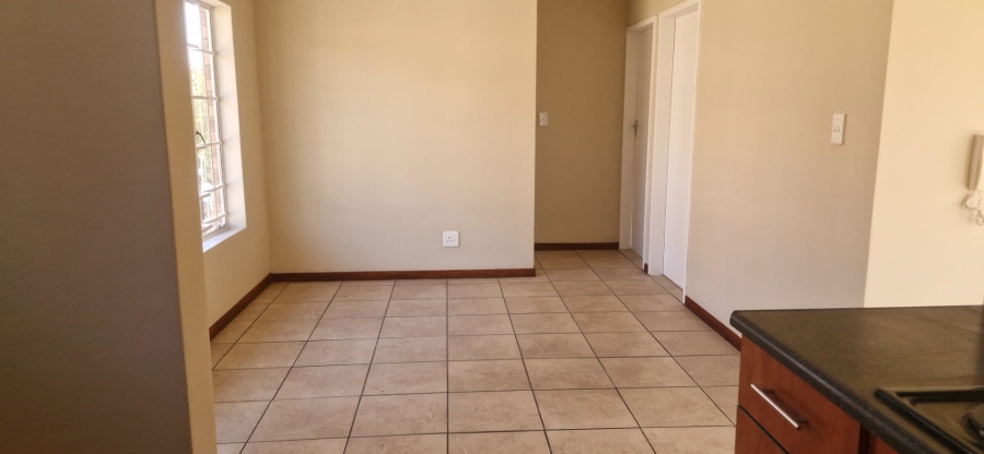 2 Bedroom Property for Sale in The Reeds Gauteng
