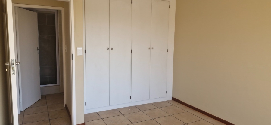 2 Bedroom Property for Sale in The Reeds Gauteng