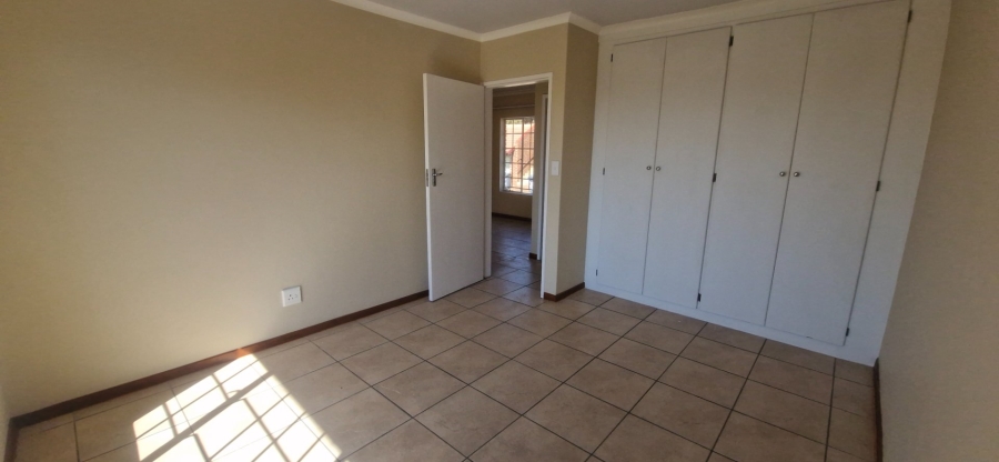 2 Bedroom Property for Sale in The Reeds Gauteng