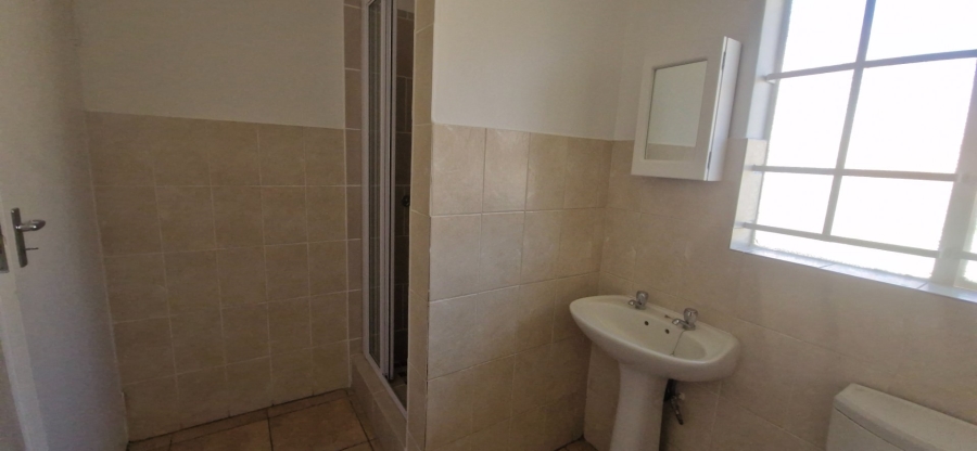 2 Bedroom Property for Sale in The Reeds Gauteng