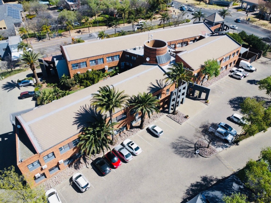  Bedroom Property for Sale in Vorna Valley Gauteng