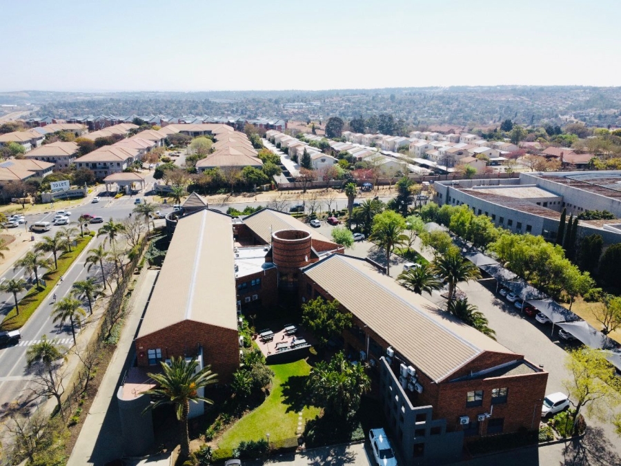  Bedroom Property for Sale in Vorna Valley Gauteng