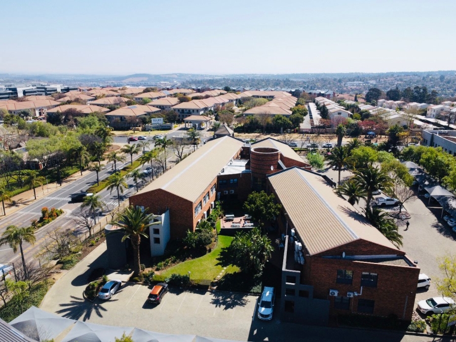  Bedroom Property for Sale in Vorna Valley Gauteng