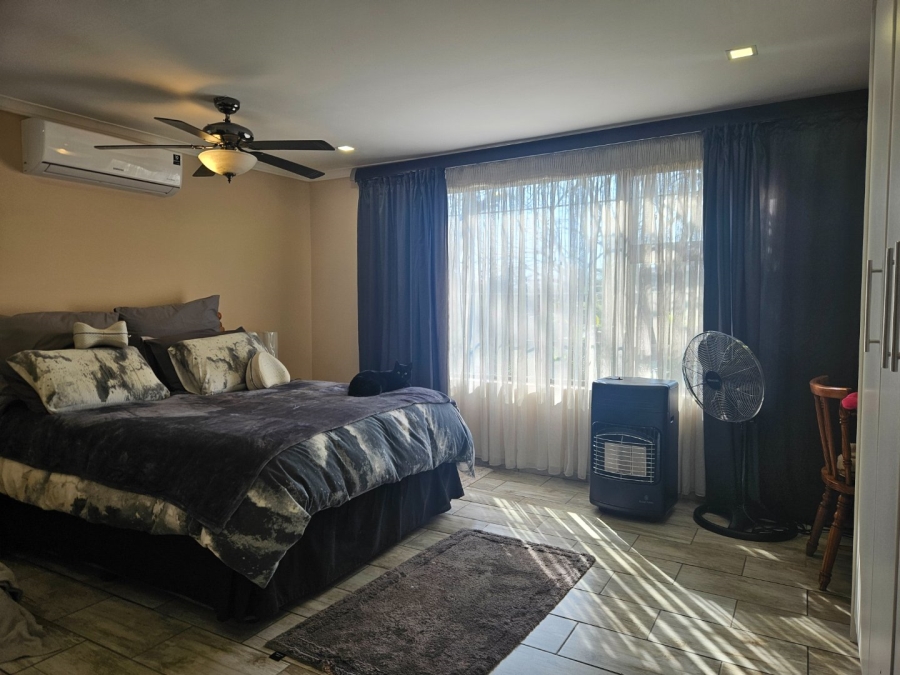 3 Bedroom Property for Sale in Bromhof Gauteng