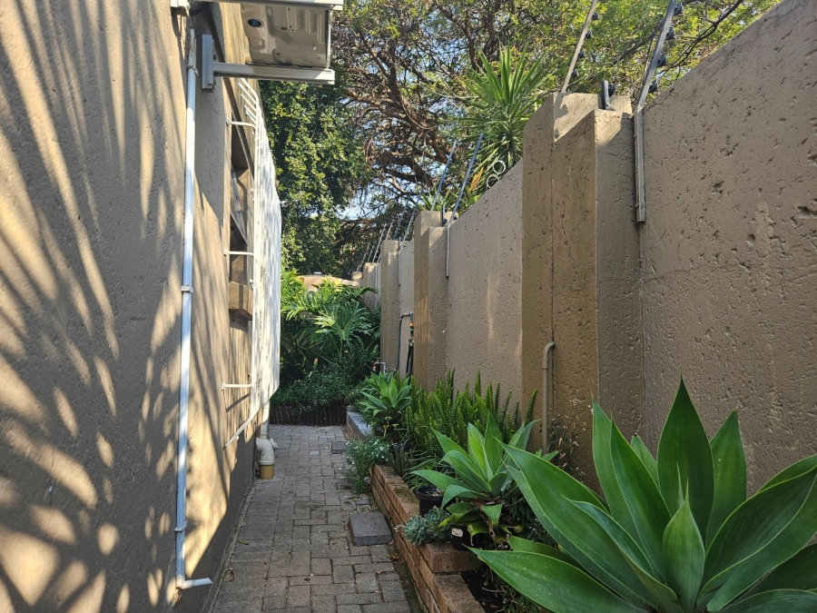 3 Bedroom Property for Sale in Bromhof Gauteng