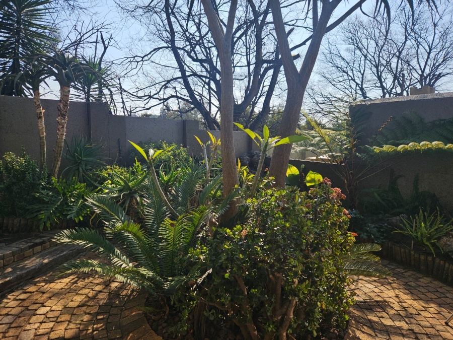 3 Bedroom Property for Sale in Bromhof Gauteng