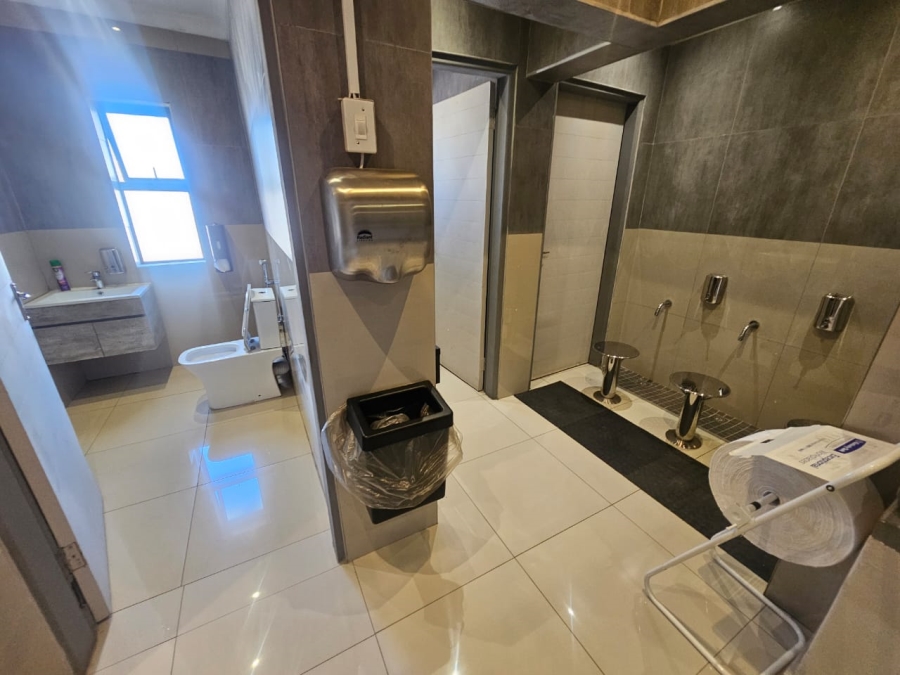To Let commercial Property for Rent in Raslouw Gauteng