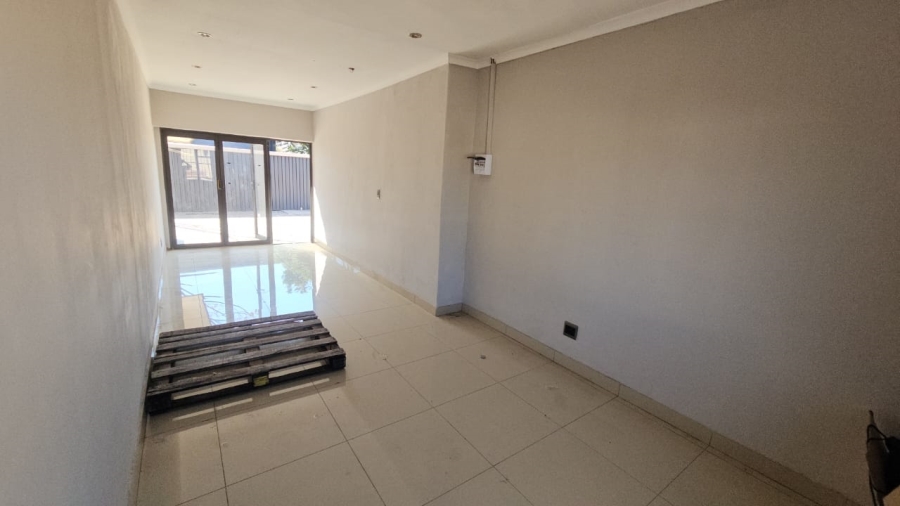 To Let commercial Property for Rent in Raslouw Gauteng