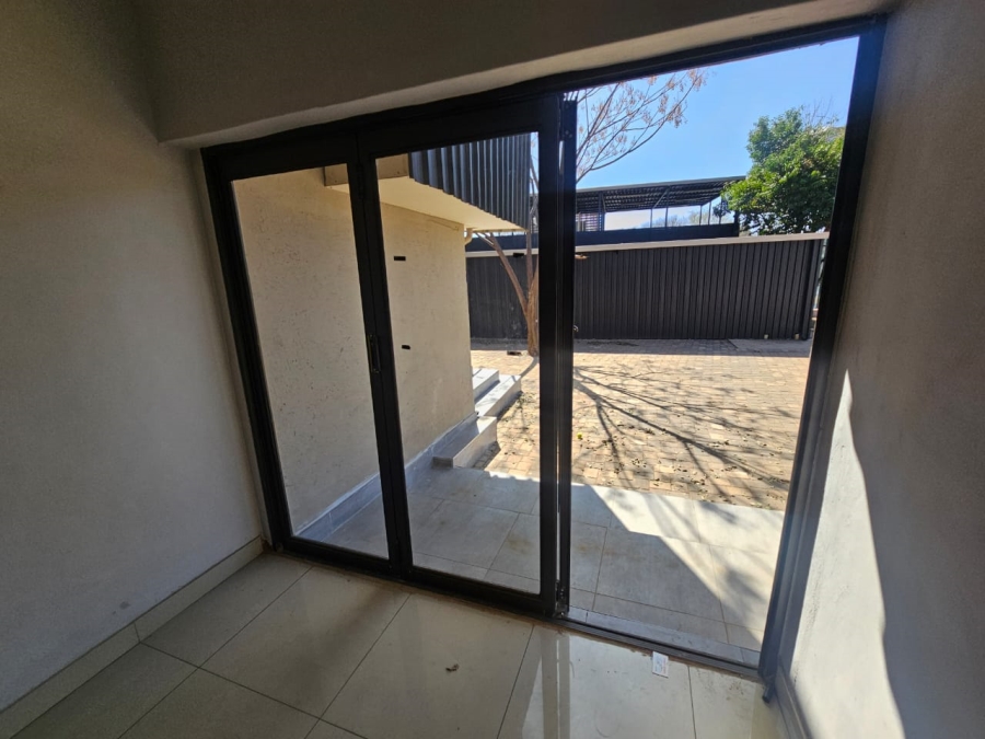 To Let commercial Property for Rent in Raslouw Gauteng
