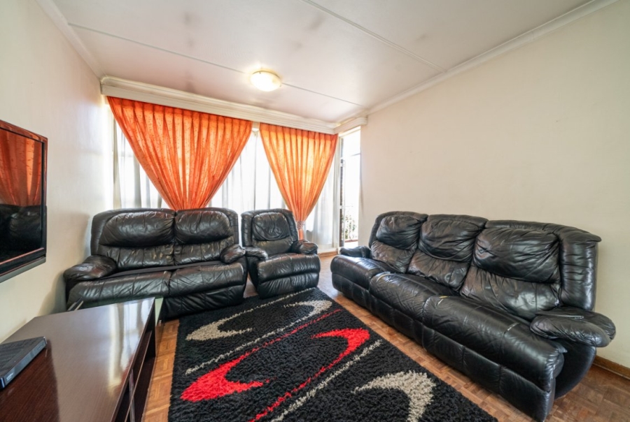 2 Bedroom Property for Sale in Lyndhurst Gauteng