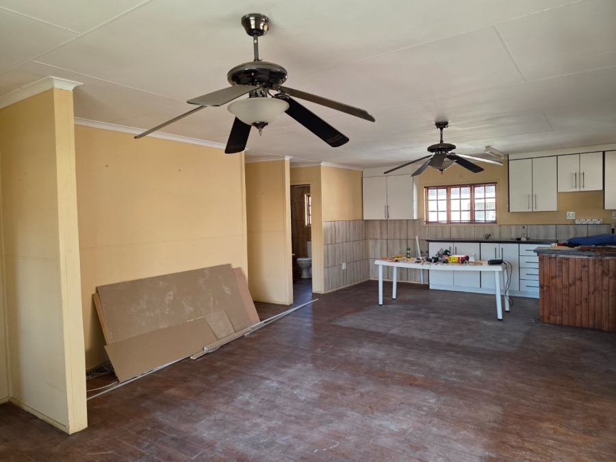 5 Bedroom Property for Sale in Vanderbijlpark SW 1 Gauteng