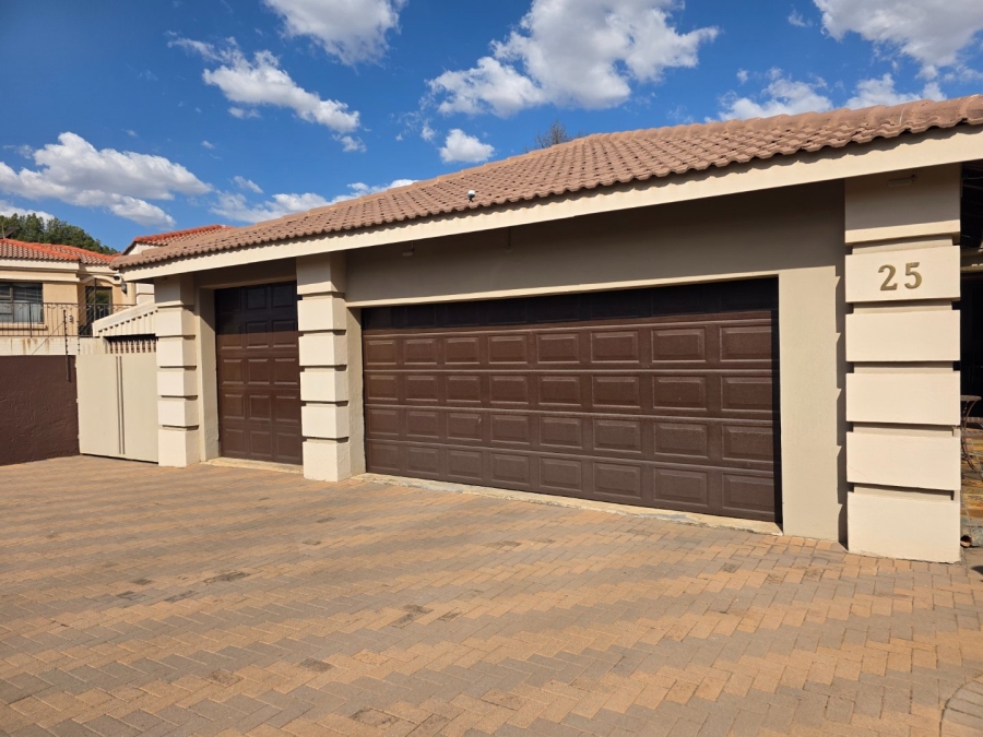 3 Bedroom Property for Sale in Vanderbijlpark SE 4 Gauteng