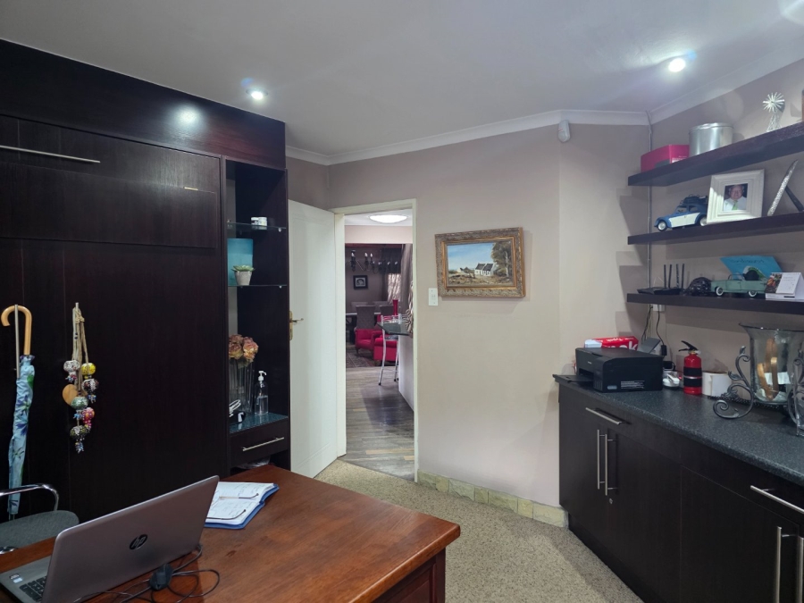 3 Bedroom Property for Sale in Vanderbijlpark SE 4 Gauteng