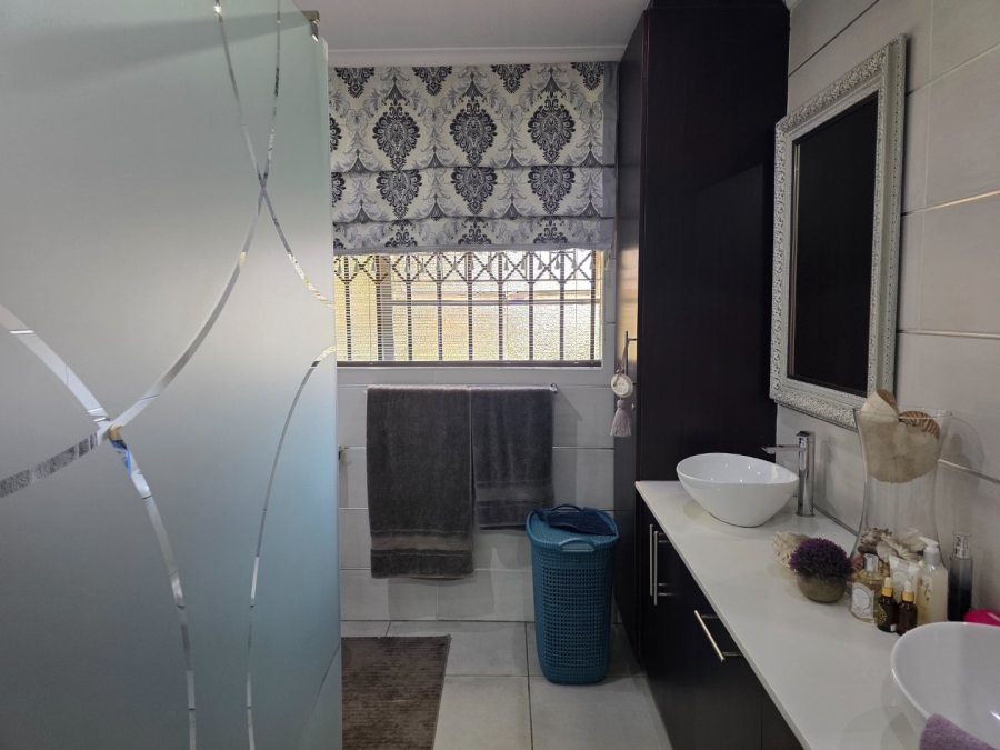 3 Bedroom Property for Sale in Vanderbijlpark SE 4 Gauteng